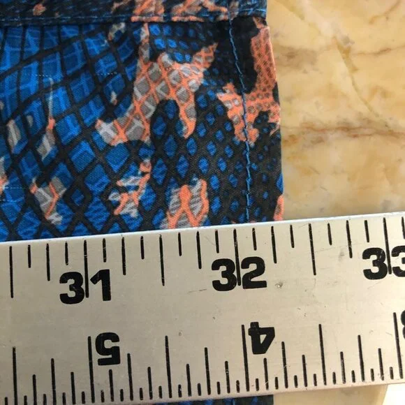 Reel Legends Fishing Shirt Men L Lot of 2A Abstract Quick Dry UPF‎ Activewear - Picture 8 of 10